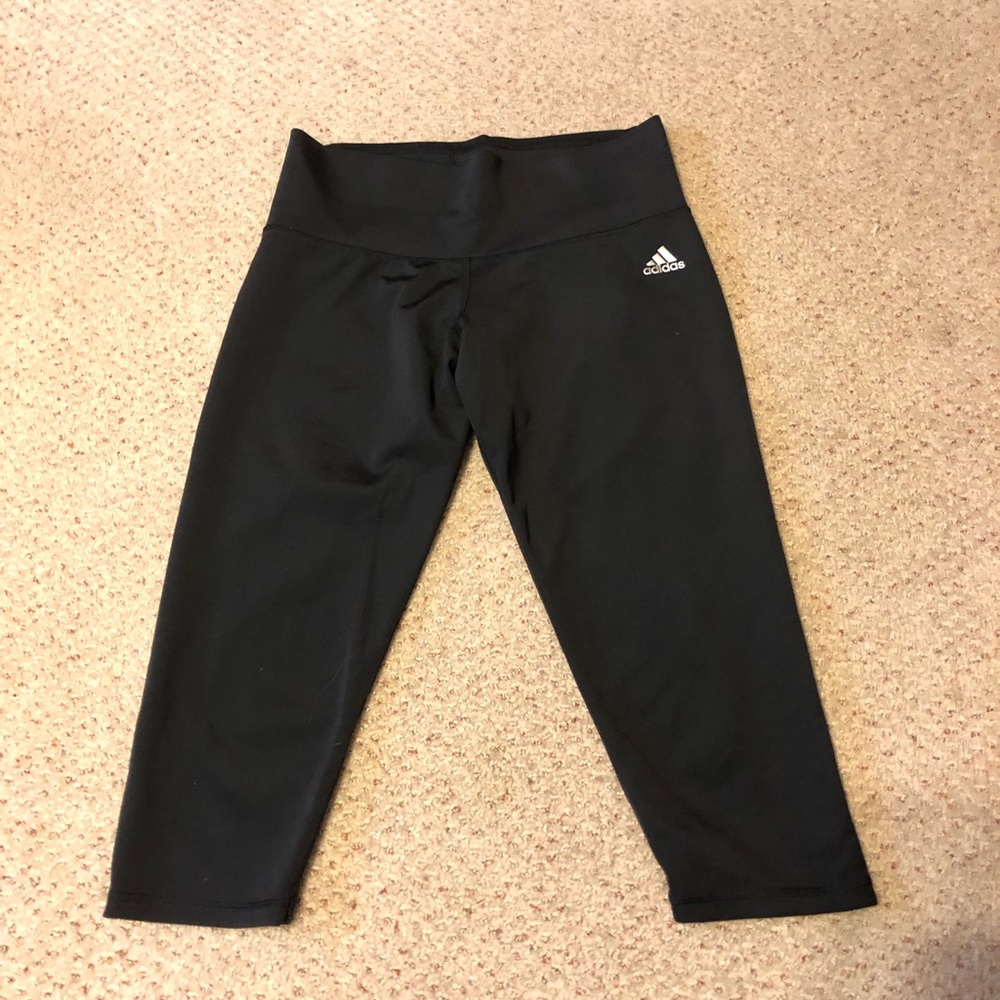 Adidas crop leggings